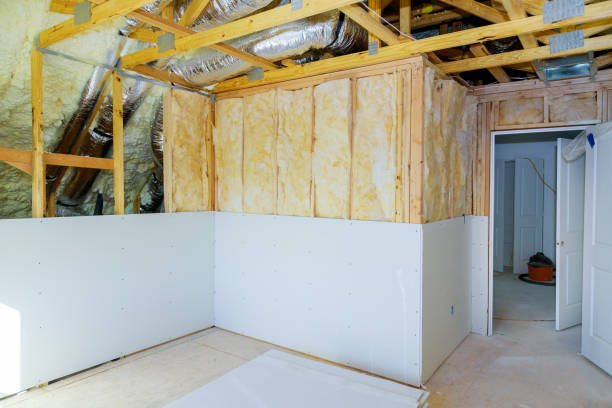 Best Insulation Installation Services in Dravosburg, PA